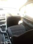 A picture of Peugeot manual 307 very clean