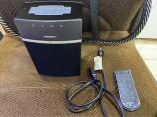 A picture of Bose sound touch 10 Bluetooth wireless speaker at 450 000