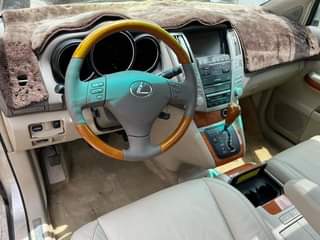 A picture of Lexus RX 330 Belgium