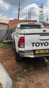 used toyota hilux