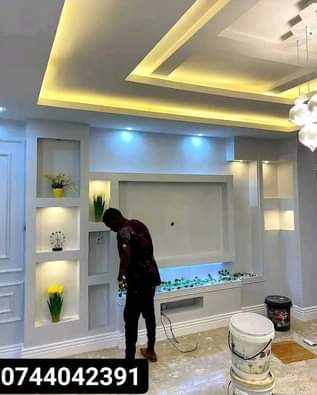 A picture of Bulonge gypsum decorations