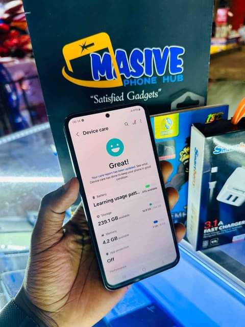 A picture of Samsung galaxy A54 5G 256gb 8ram