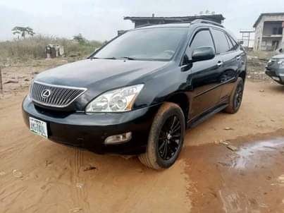 A picture of 2005 Lexus RX 330