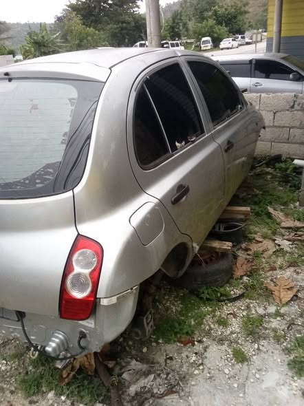 used nissan march