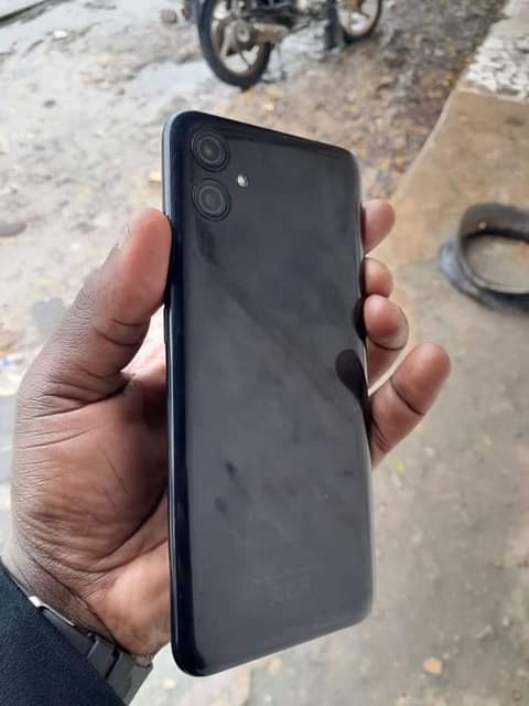 A picture of Samsung A04