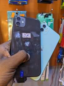 A picture of IPHONE 11 64 BH DM 650K