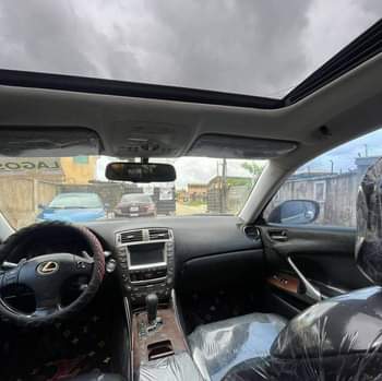 A picture of Lexus ls350