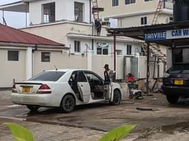 A picture of Toyota grande mark 2