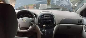 A picture of Toyota Sienna