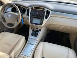 A picture of Asap deal Registered 2005 Highlander limited 3 rows V6 4WD