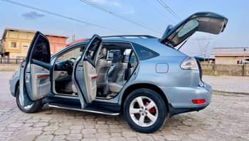 A picture of SWEET CAR FOR CRUISE DON LAND OOO LEXUS RX350 2008