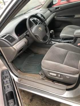 A picture of Toyota Camry Big Daddy 2005 model V4 Engine and gear