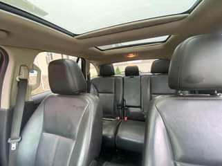 A picture of 2012 Ford Edge.