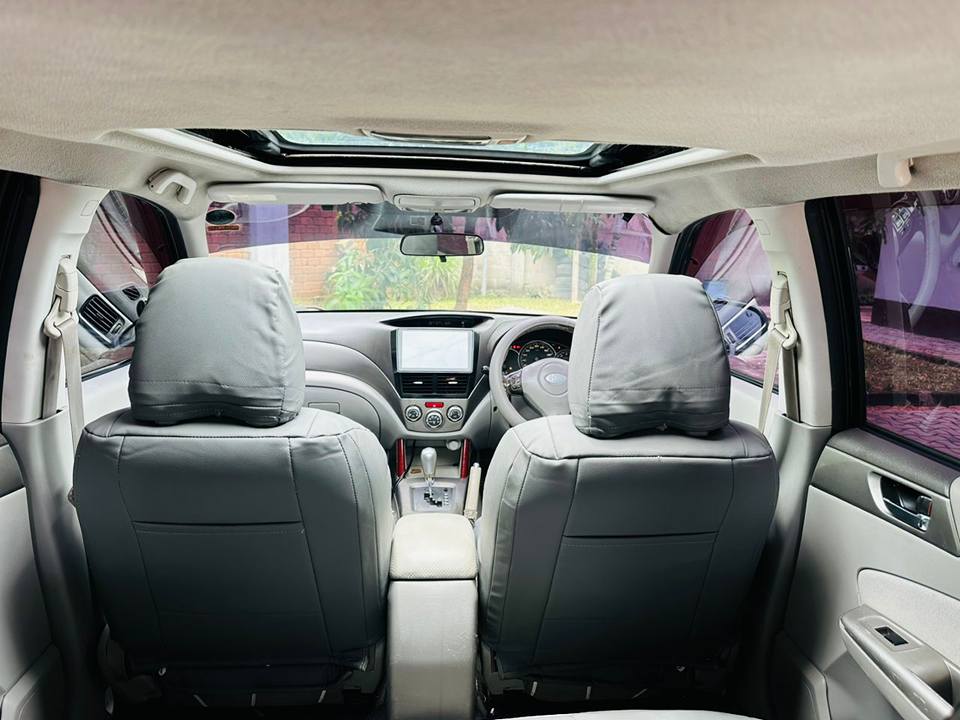 A picture of 0718998880 Subaru forester Milion 13tsh Cc1990 Petrol Automatic Sunroof