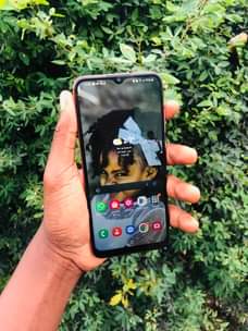 A picture of SAMSUNG A04E