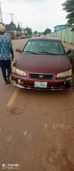 A picture of Toyota camry drop light