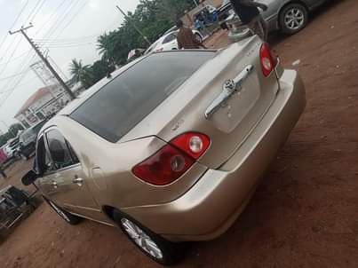 A picture of Toyota Corolla 06