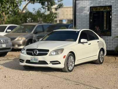 A picture of 2008 Mercedes Benz C309