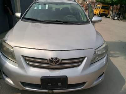 A picture of Toyota Corolla 09