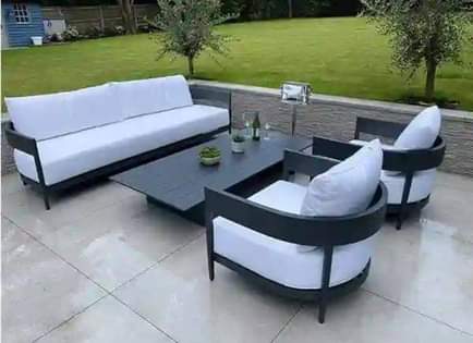 A picture of Garden furniture