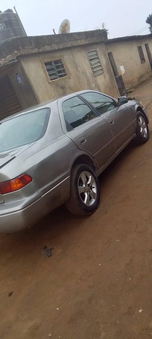 A picture of Toyota Camry drop night v4 engine tokubo standard 2.4m