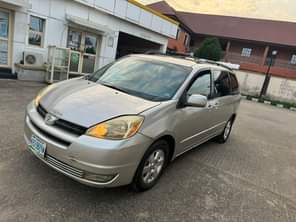 A picture of wow This is first grade Toyota Sienna 2004 model xle