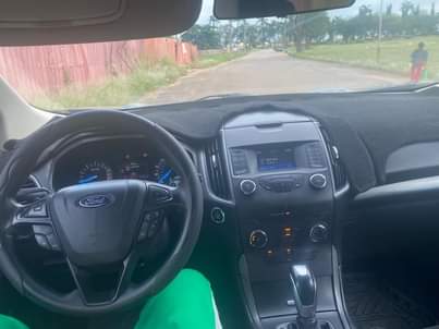 A picture of FORD EDGE 2015