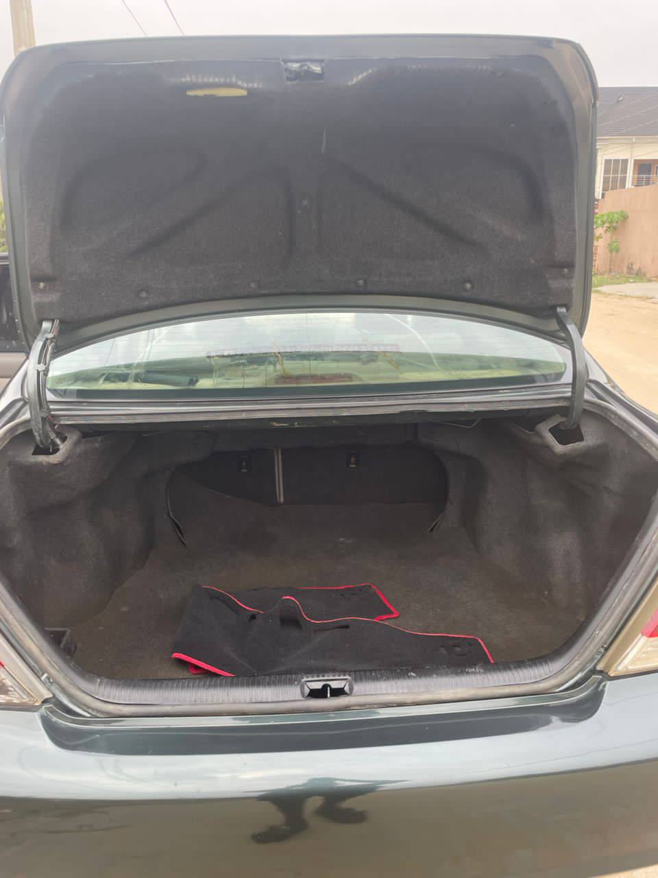 A picture of Clean Toyota Camry