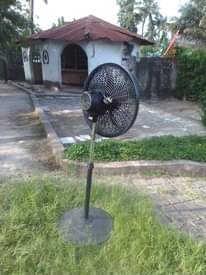 A picture of Feni nyeusi 0786494436