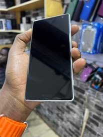 A picture of Sonny Xperia XZ2 64 gb at