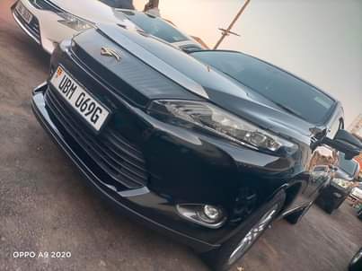 A picture of Toyota Harrier Kawundo 2014