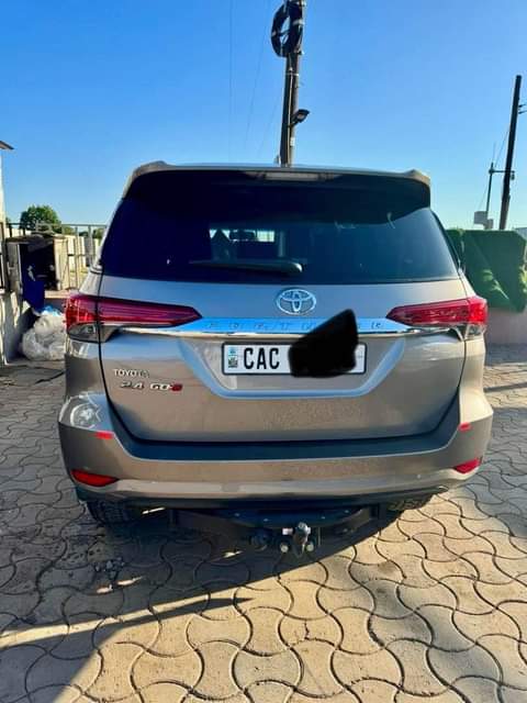 used toyota fortuner