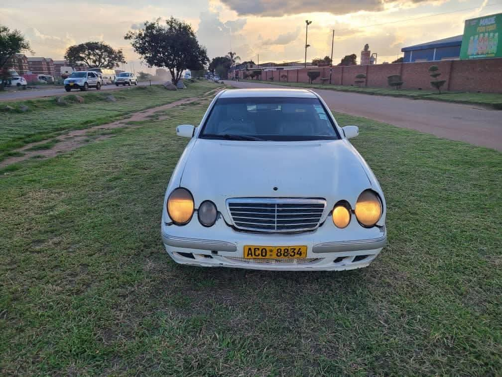 classifieds/cars mercedes