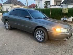 A picture of Super clean 2002 Toyota Camry in a pristine condition engine