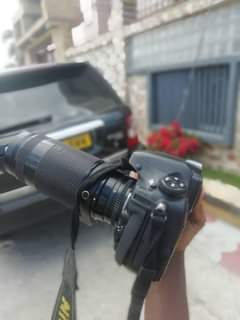 A picture of Nikon d800 ipo na lens 75 300mm bei 1 7mm