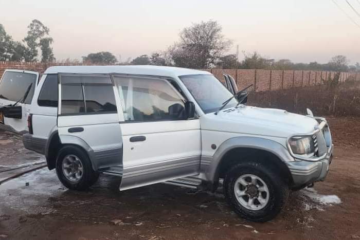 used mitsubishi pajero