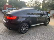 A picture of BMW x6