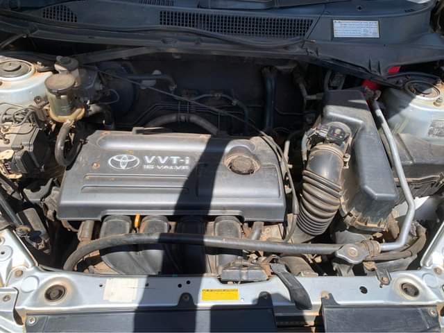 A picture of 2006 TOYOTA RAV4 1ZZ ENGINE INTACT K78000
