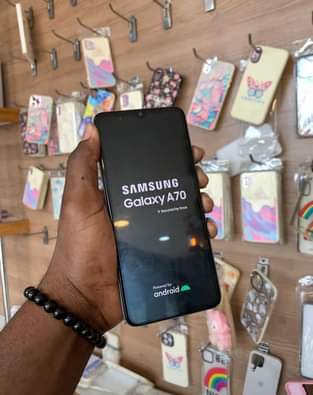A picture of Samsung A70
