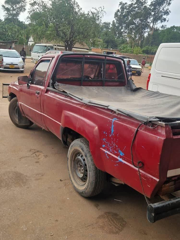 used toyota hilux