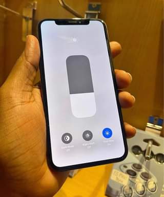 A picture of iPhone XS