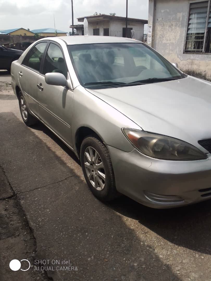 A picture of 04 Toyota Camry for sale in Lagos island