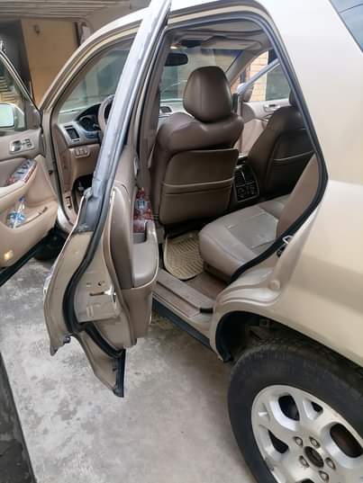 A picture of ACURA MDX