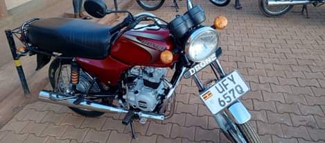 A picture of BAJAJ BOXER