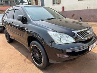 A picture of Toyota Harrier