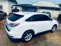 A picture of Extremely sound Lexus Rx350 2010