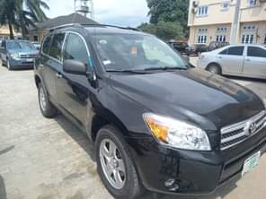 A picture of Quick sells Sharp 3 seaters Toyota rav4 with 4cylinder silent