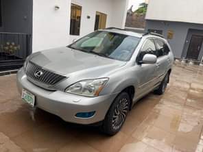 A picture of Very clean and sound Lexus RX330 2005 model registered excellent