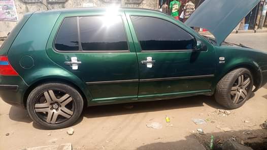A picture of For sale Golf 4 manual gear 1 250m Call 08060292638