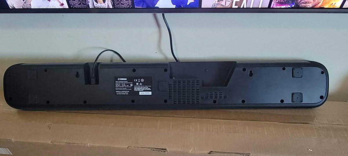 A picture of Yamaha sound bar yas 109 with Alexa and built in